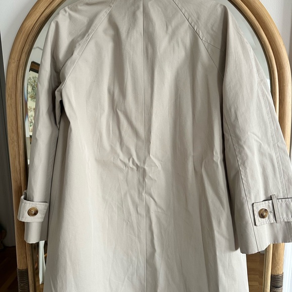 NWT MARELLA Light Beige Trench Coat with Button Front - Picture 3 of 10